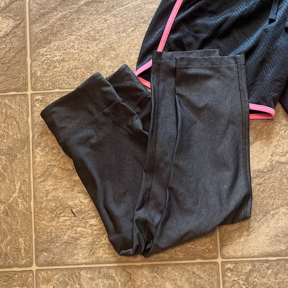 WORK OUT BUNDLE - Picture 2 of 5